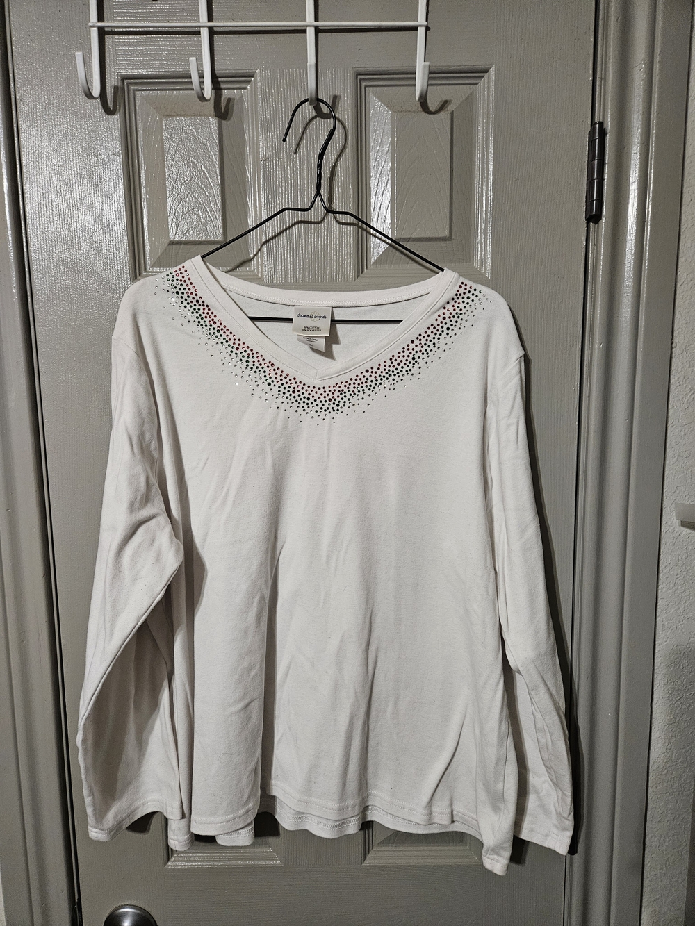 Christmas/Holiday White Long-Sleeve V-Neck Top with Rhinestone Detail